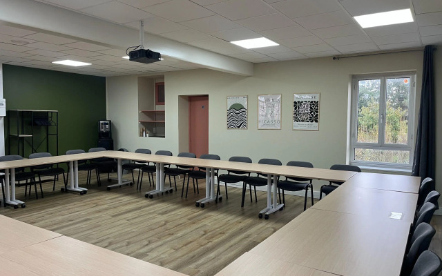 Brit Hotel L'Arrivée Guingamp