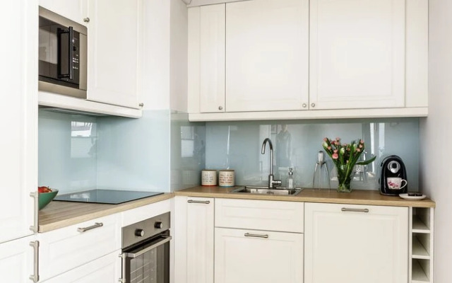 Marinus Apartments