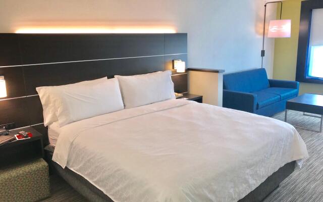 Holiday Inn Express Hotel & Suites Tracy by IHG