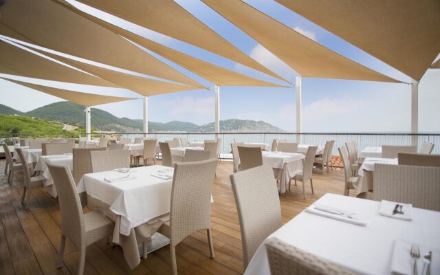 Invisa Hotel Club Cala Blanca