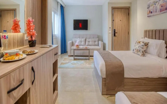 Saray Pyramids & Museum View Hotel