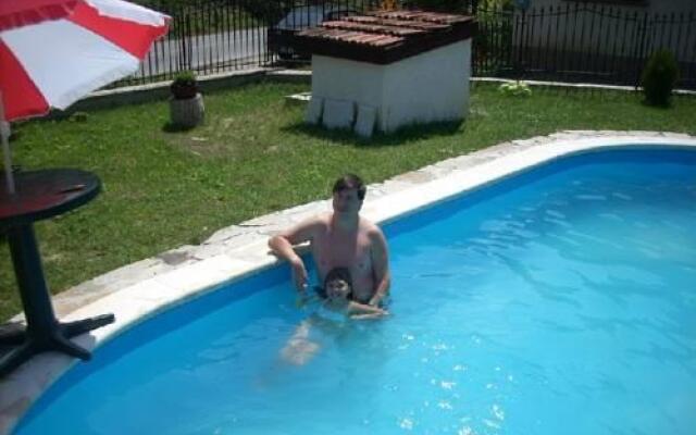 Guest House Donevska