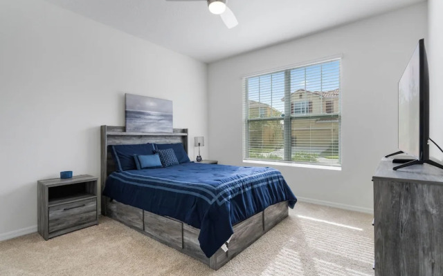 Solterra Villa With Screened Pool & Lake View