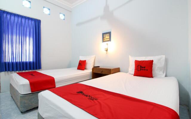 RedDoorz Syariah @ Jalan Menteri Supeno