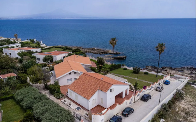 Villa Acqua Saracena by Wonderful Italy