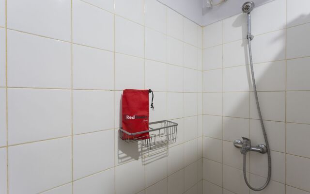 RedDoorz Plus near Cilandak Town Square 2