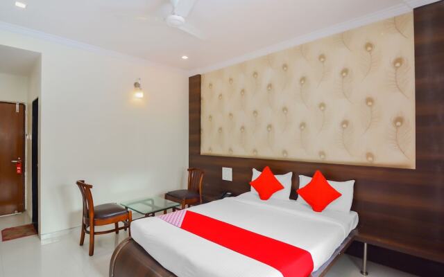 OYO 18493 Hotel Sai Sparsh