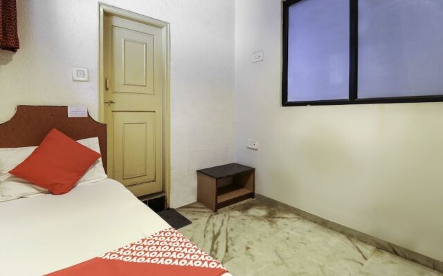 OYO 62548 Hotel Raja Galaxy