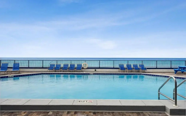 Aqua Vista Condominiums