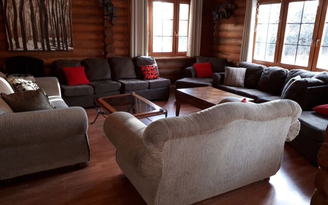 Tidal Bore Rafting Resort