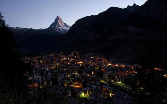 OVERLOOK Lodge by CERVO Zermatt