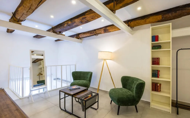 Quartieri Spagnoli Modern Flat by Wonderful Italy