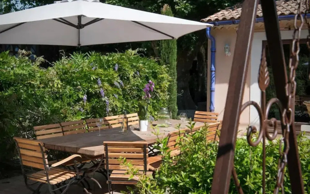 Proven ale House With Pool and spa