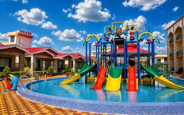 Grand Beach Resort – Pool – Mandarmani