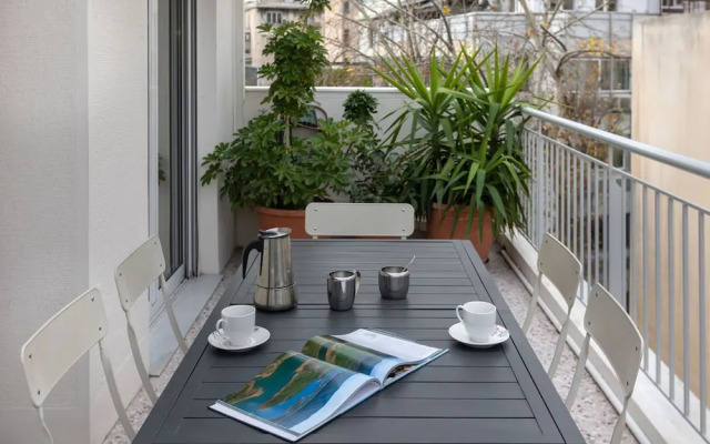 Leonidas Loft in the Heart of Athens by GHH