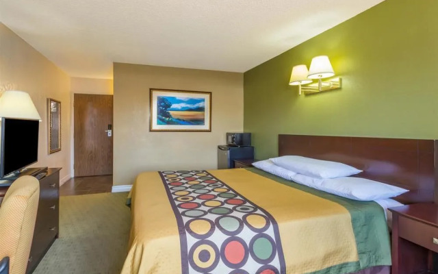 Super 8 Goodyear/Phoenix Area