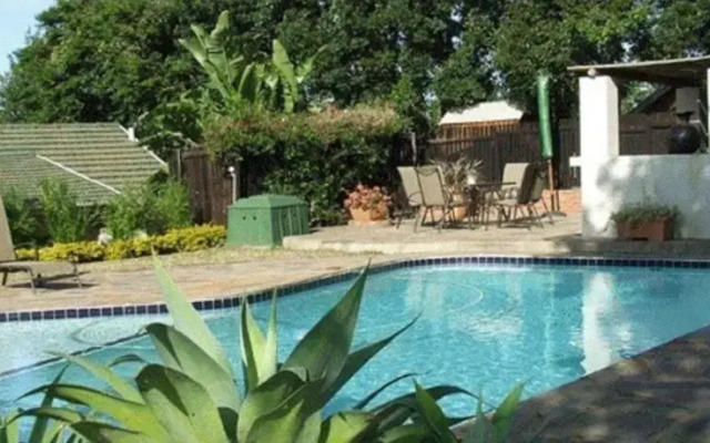 Ingwenya bed and breakfast