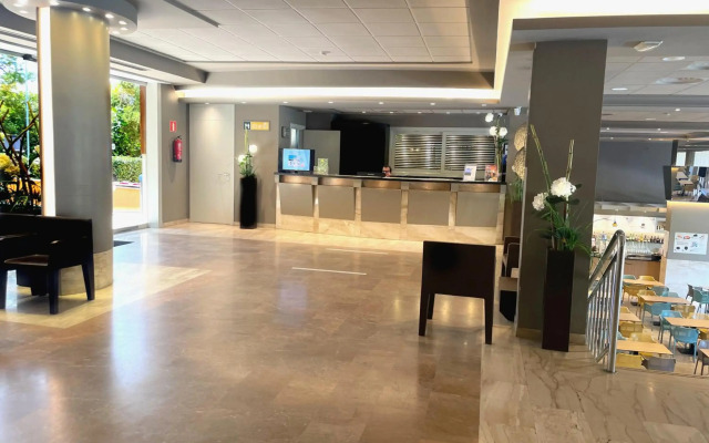 Apart-Hotel SunClub Salou