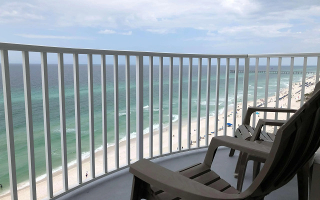 Radisson Beachfront Hotel - Panama City Beach
