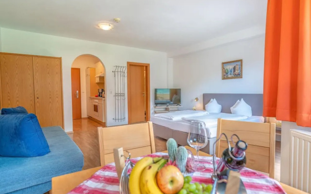 Quiet Apartment With ski Storage