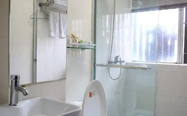 Ningbo Warwick Business Hotel