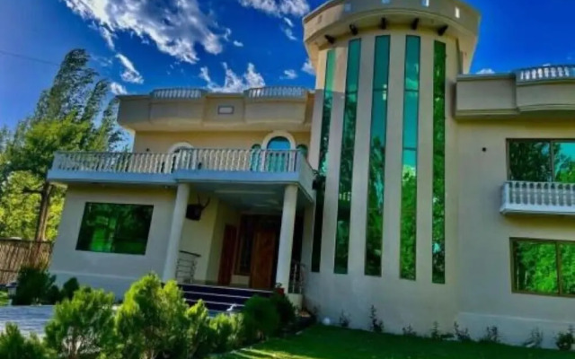 Skardu Saraye Hotel & Resort
