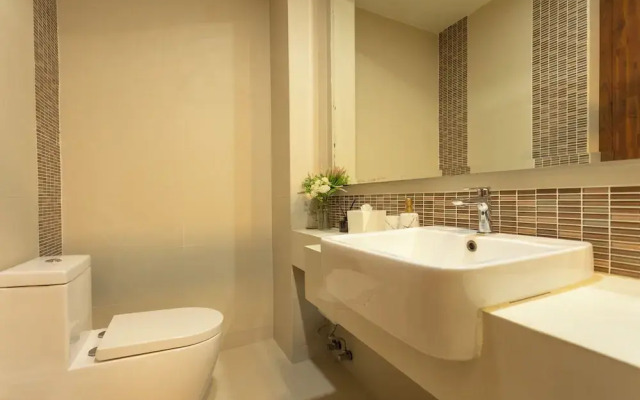 Luxury Everything Walking Distance c112