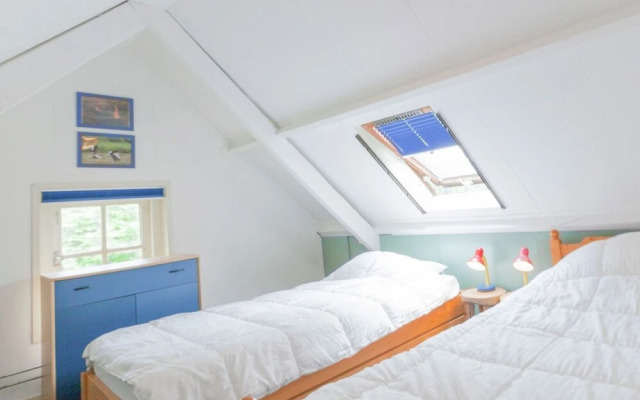 Serene Holiday Home in Baarn with Private Garden