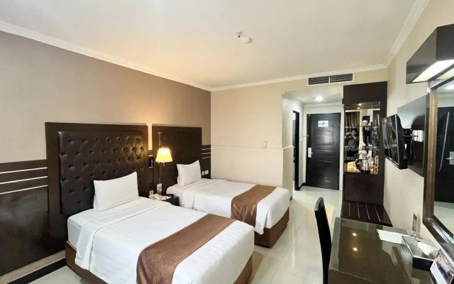 Grand Antares Hotel