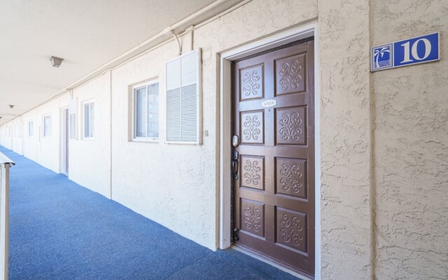 Sea La Vie Oceanfront Condo With Balcony