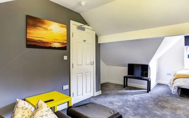 Townhouse Plus @ 166 Edleston Road Crewe