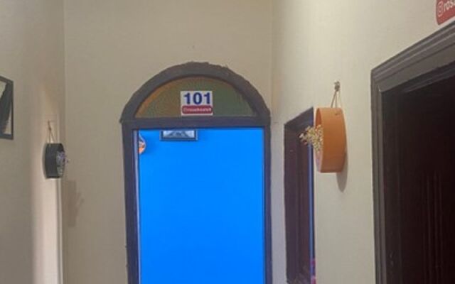 Rosa Hostel