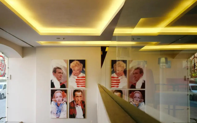 Moov Hotel Porto Centro