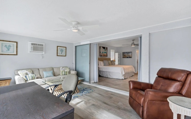 1231 Santana Court