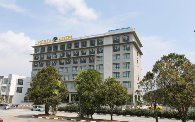 SEM9 Senai ''Formerly Known as Perth Hotel"