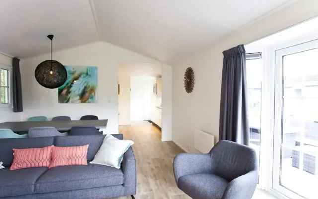 Nice Chalet With Dishwasher, Near the Veluwemeer
