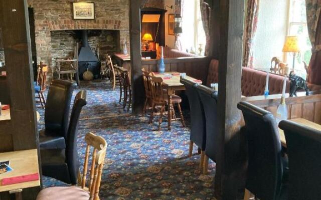 Eliot Arms