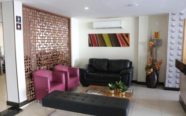 Vida Plaza Hotel