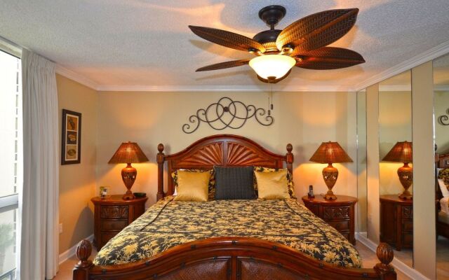 Shoreline 1065 Condo by RedAwning