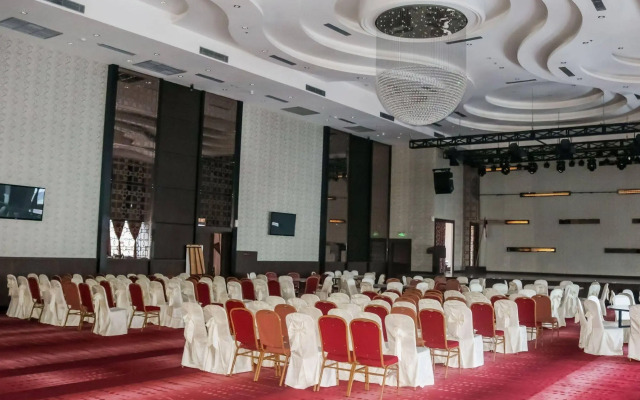 NIDA Rooms Railway Medan Merdaka Square