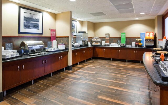 Hampton Inn & Suites Lino Lakes