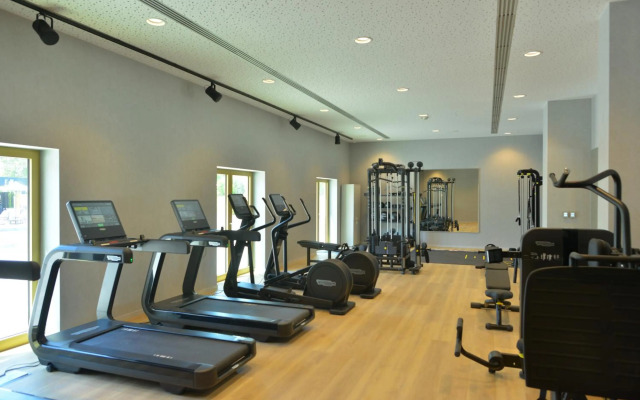 mk | hotel tirana