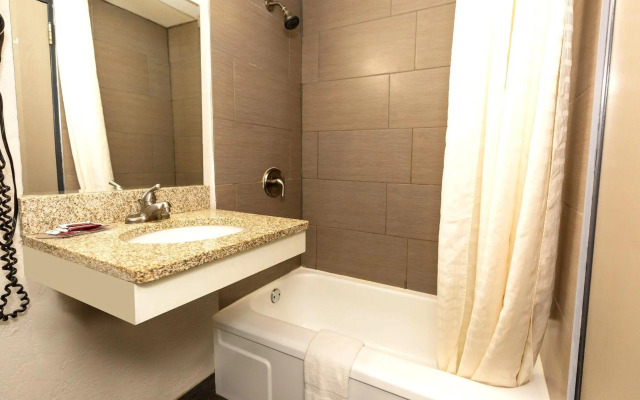 Coratel Inn & Suites Mankato
