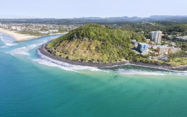 Outrigger Burleigh