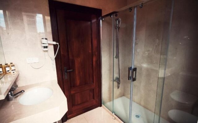 Hotel Piedras