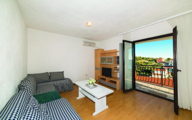 Awesome Home in Sevid With Wifi and 3 Bedrooms