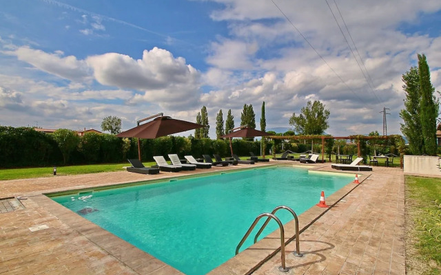 Belvilla by OYO Le Volte