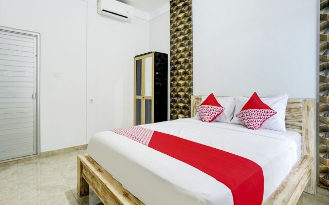 OYO Flagship 90756 Melasti Hills Room & Cafe