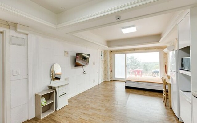 Gangneung Gyeongpo Cabin Pension