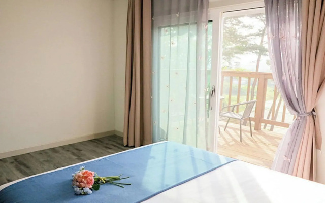 Yangyang Pinot Tree Pension